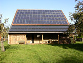 Roof-parallel plants with crystalline and thin-film modules